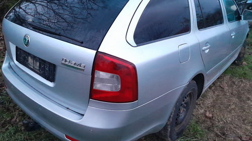 Baie ulei Skoda Octavia 2 2012 COMBI 1,6 TDI