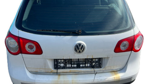 Balama superioara usa fata stanga Volkswagen VW Passat B6 [2005 - 2010] wagon 5-usi 2.0 TDI MT (140 hp)