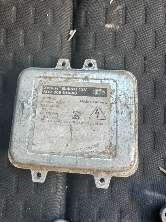 Balast Xenon 12V Xenius cod AM: 5DV00961