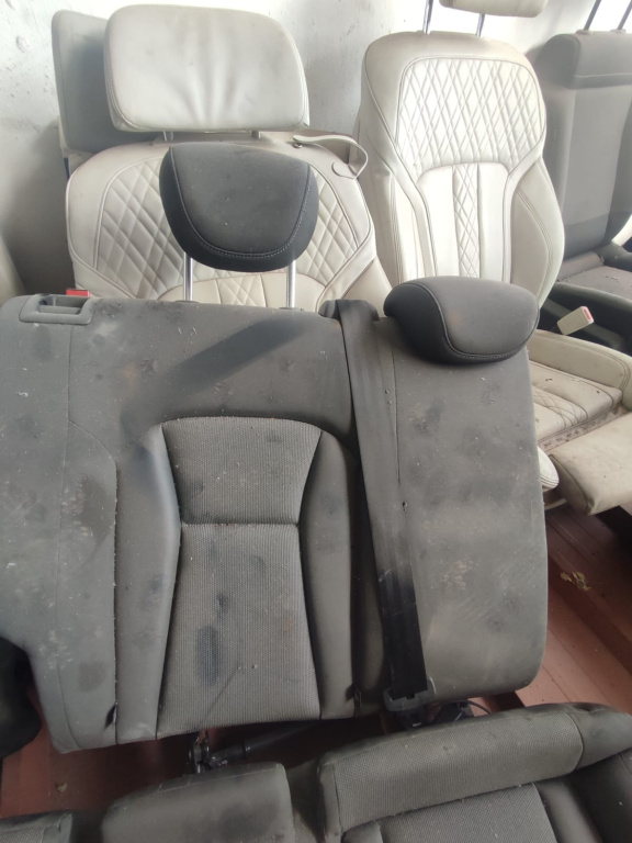 Bancheta spate completa Audi A1 8X [2010