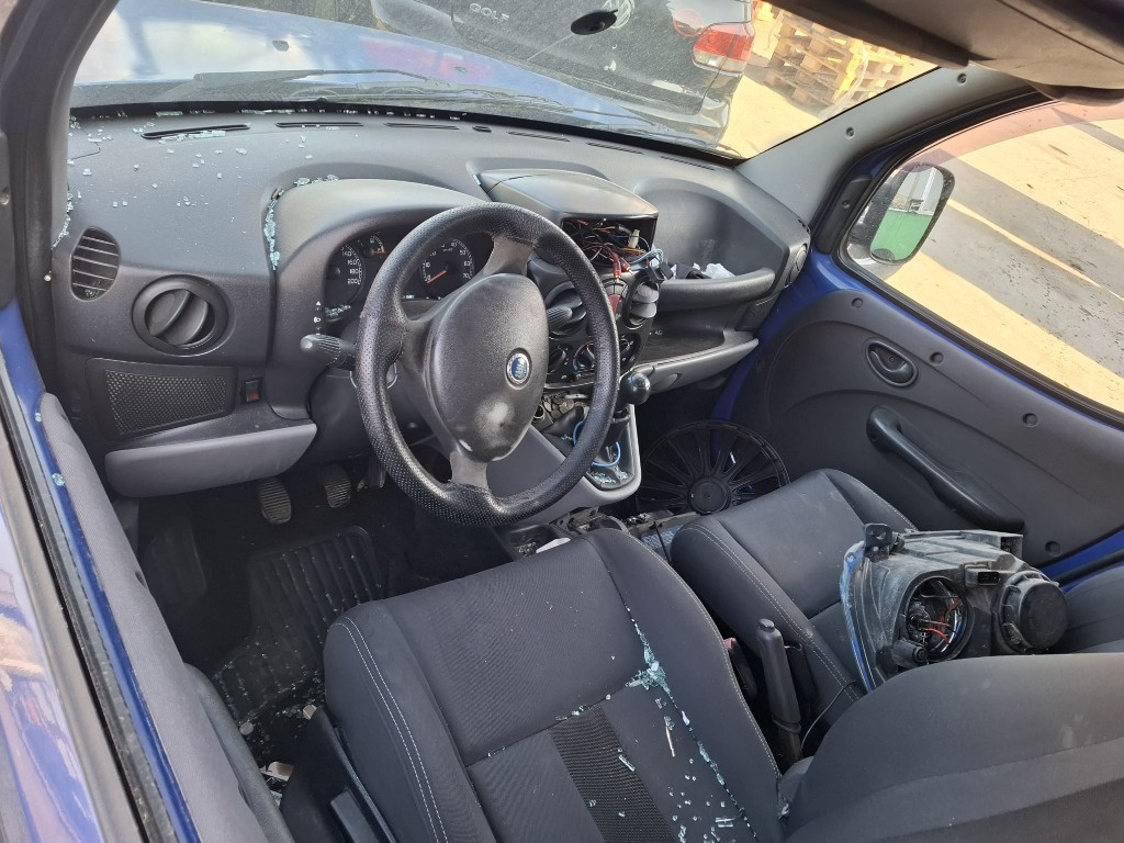 Bancheta spate Fiat Doblo 2007 monovolum