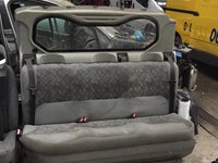 Bancheta spate + panou despartitor marfa Renault Trafic 1.9 dCi 2005