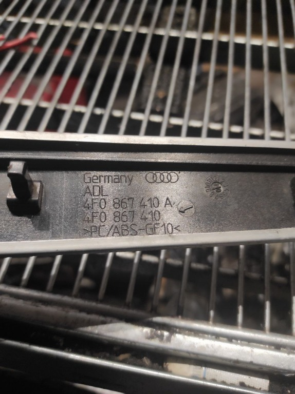 Banda decorativa Audi A6 4F C6 fata drea