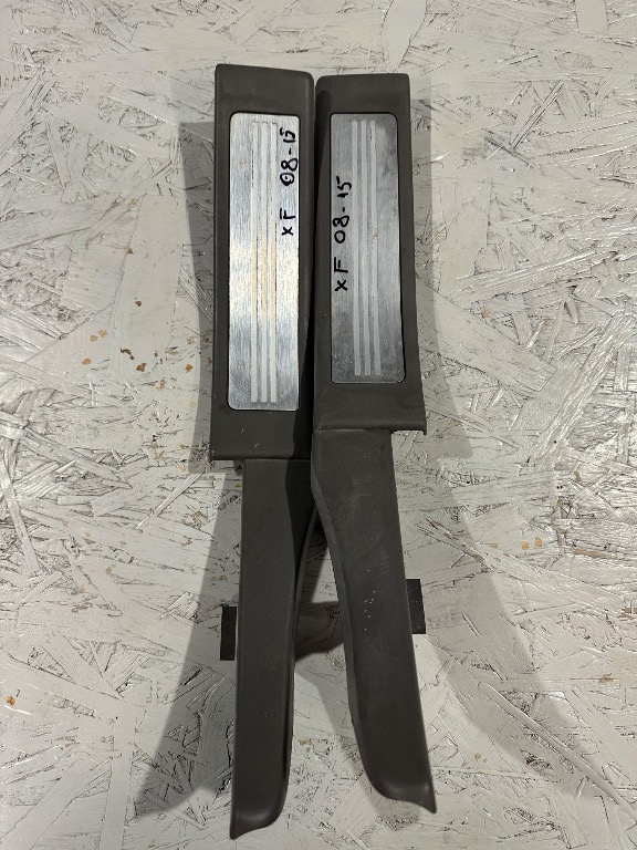 Bandou prag spate Jaguar XF 2008-2015 - Cod 8X23-25201-AB - imagine 1