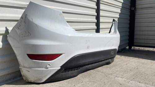 Bară spate cu senzori de parcare Ford Fiesta 2014 (defectele se văd în poze)