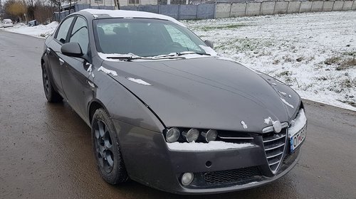 Bara fata alfa romeo 159 cu mici defecte