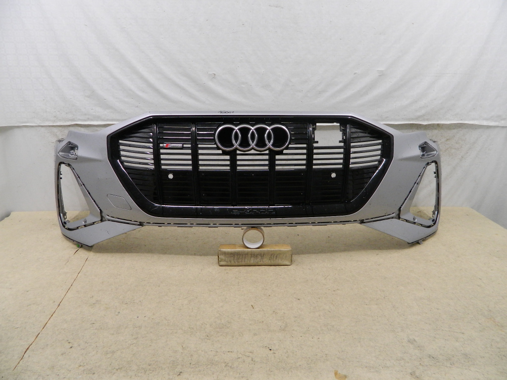 Bara fata Audi E-Tron, 2019, 2020, 2021, 2022, 2023, 4KE807437C.