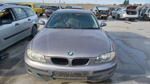 Bara fata BMW Seria 1 E87 [2004 - 2007] Hatchback 116i MT (115 hp)