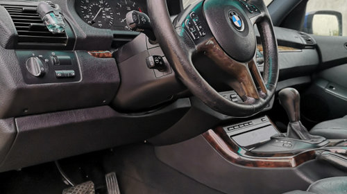 Bara fata BMW X5 E53 2002 suv 4.4 i