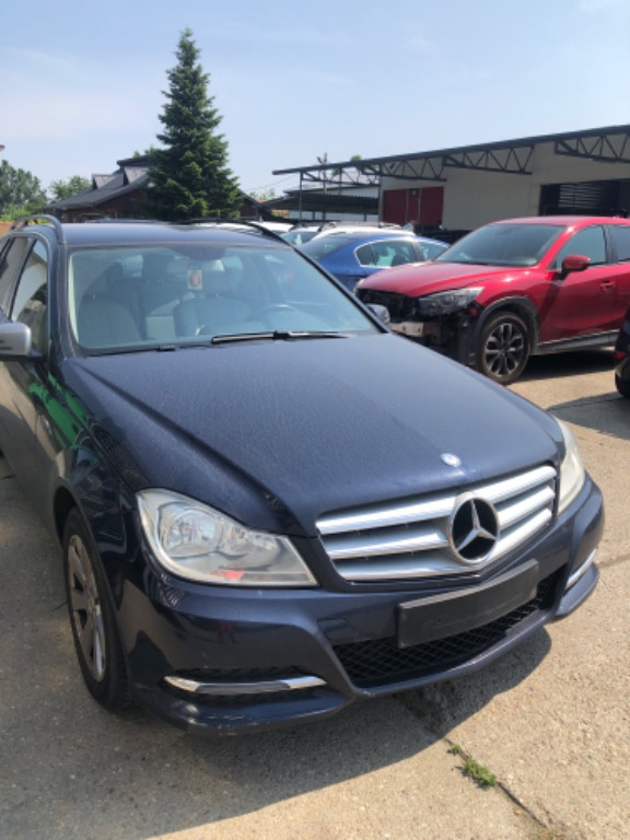 Bara fata c class w204 facelift 250cdi 2
