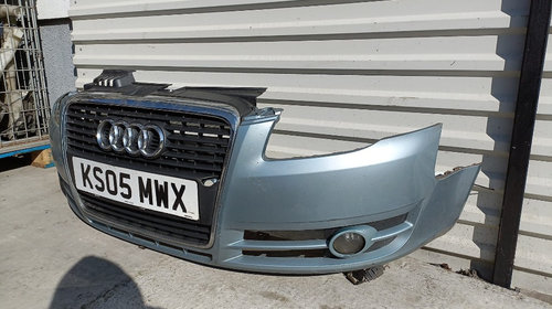 Bara fata completa Audi A4 B7 ( cu defecte la grila centrala )