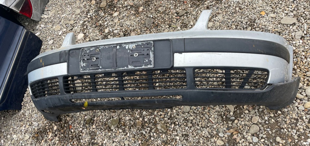 BARA FATA COMPLETA DE GRILE Vw Passat B5 AN 2000-2