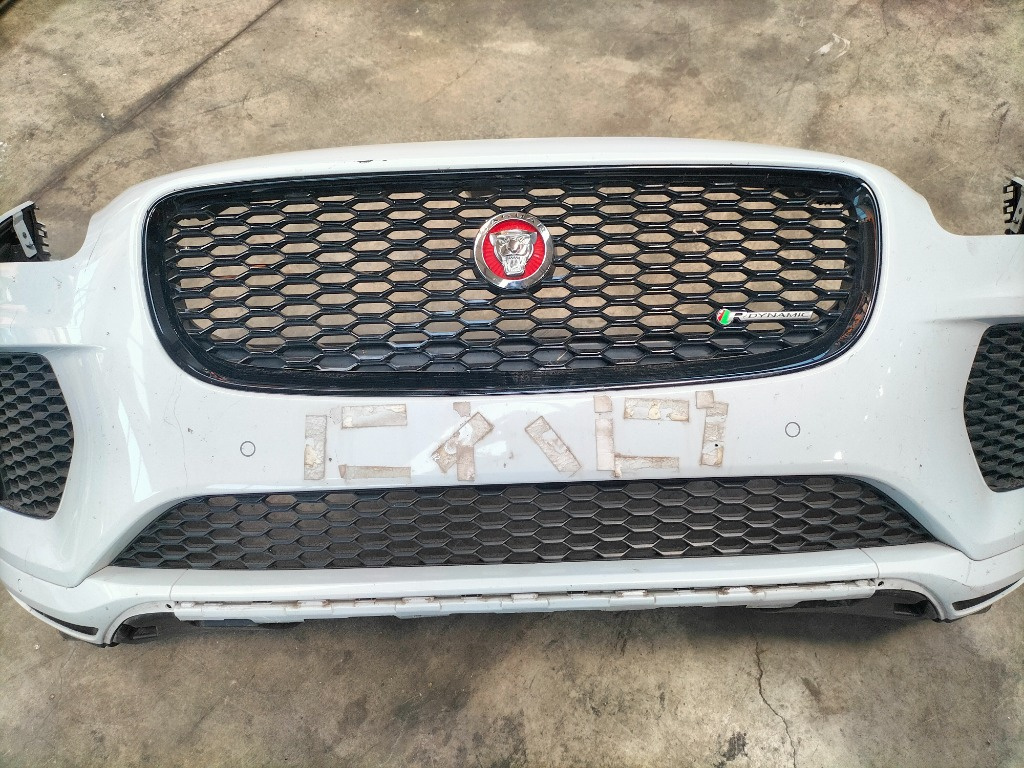 Bara fata completa Jaguar E-Pace, 2017