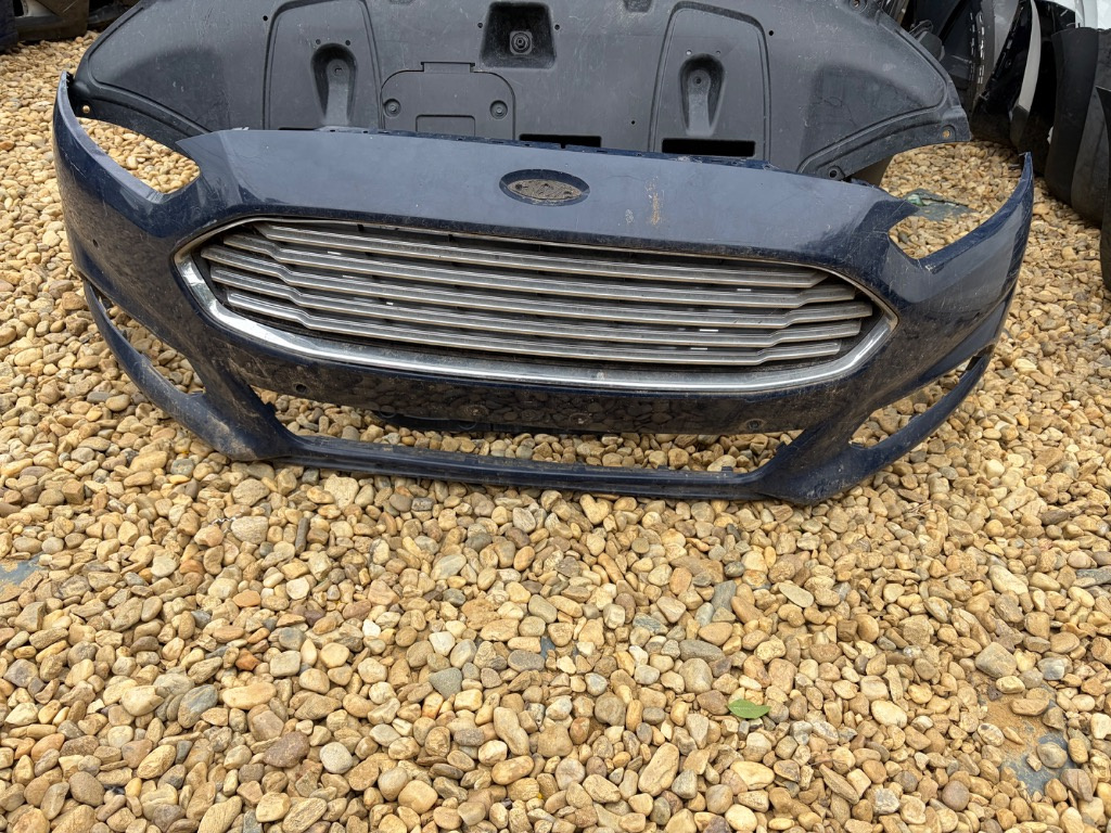 Bara fata cu grila Ford Mondeo MK5 NFL NONFACELIFT 2015/2016/2017/2018/2019