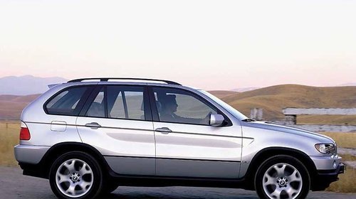 Bara fata cu locas spalator far si senzori parcare BMW X5 E53