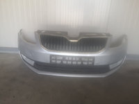 Bara fata cu senzori parcare usor avariat Skoda Octavia 3 Break 1.6 TDI 105 cai motor CLH CLHA an 2014