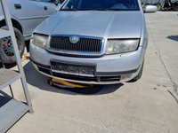 Bara fata cu spalatoare si proiectoare Skoda Fabia 1 din 2002 2003 2004 2005