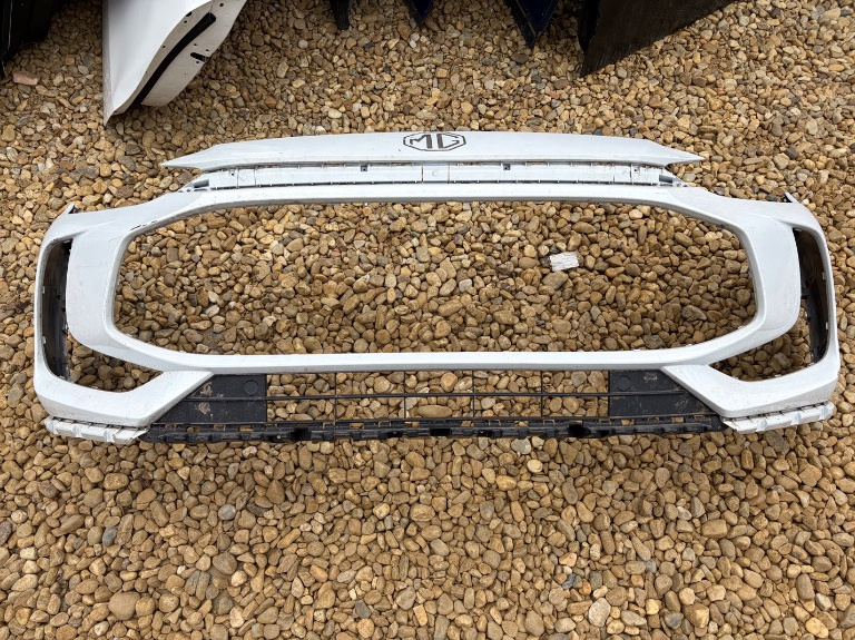 Bara fata cu spoiler inferior MG HS FACELIFT 2024/2025/2026