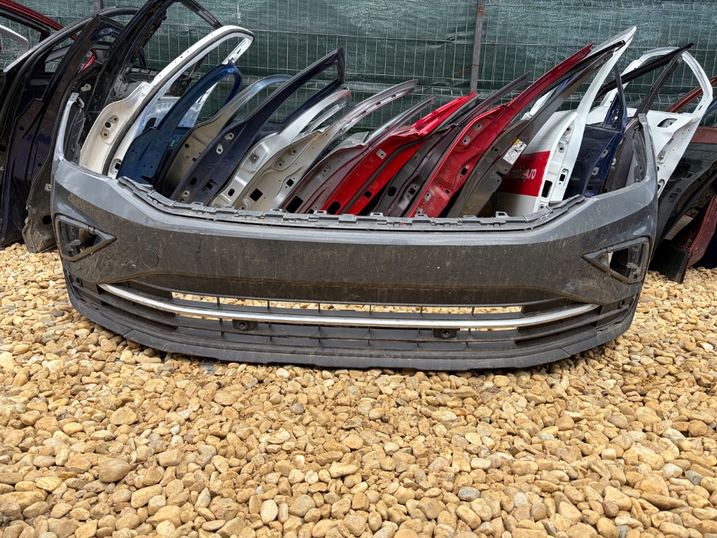 Bara fata cu spoiler inferior Volkswagen Tiguan 2 Facelift 2020/2021/2022/2023