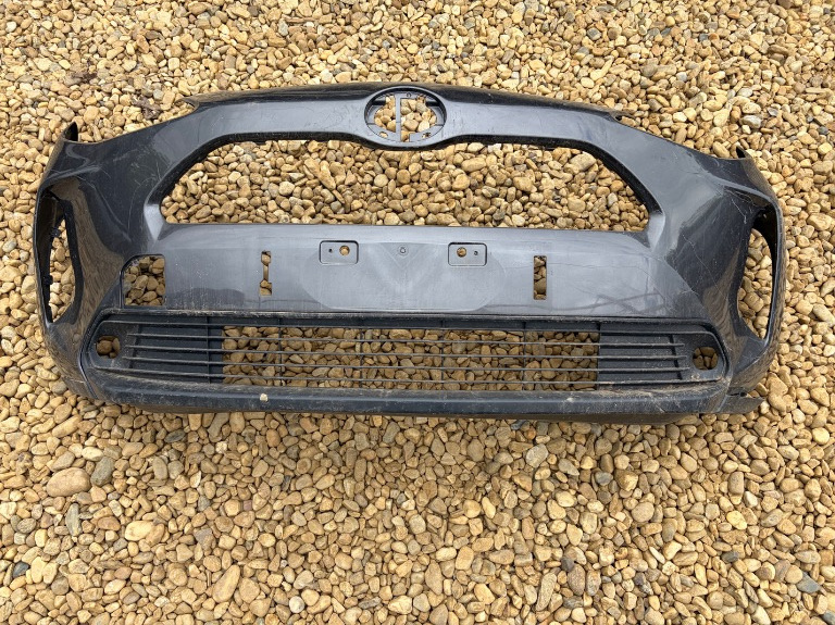 Bara fata cu spoiler Toyota Yaris Cross 2020/2021/2022/2023/2024