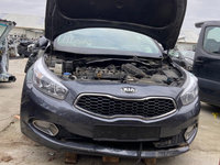 Bara fata cu un mic defect Kia Ceed 2013 2014 2015