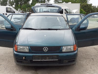 Bara fata dezechipata Volkswagen Polo generatia 2 [1981 - 1990] Hatchback