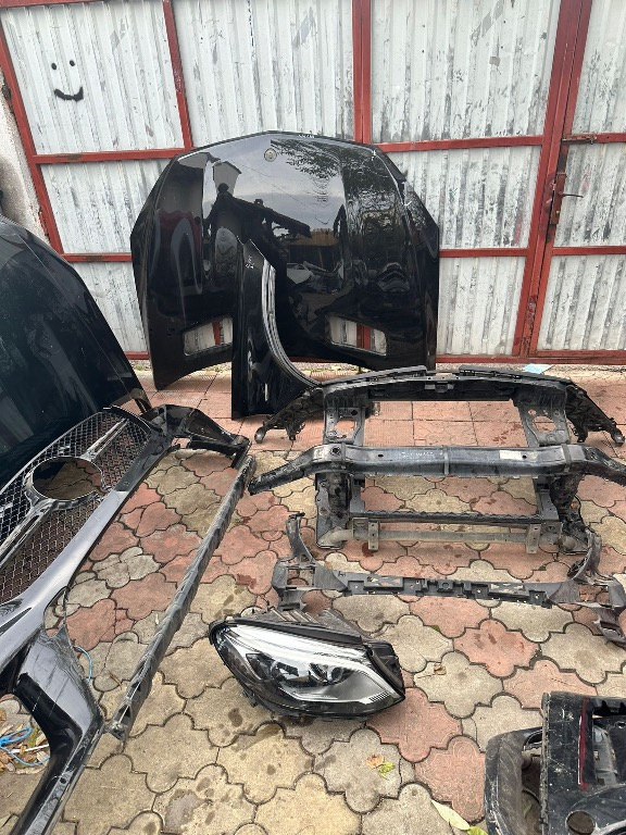 Bara fata/ Far dreapta Mercedes Gle w166
