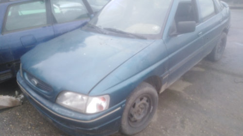 Bara fata Ford Escort 1995 Hatchback 1.6 benz