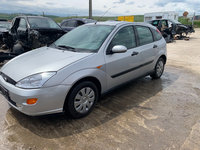 Bara fata Ford Focus 2001 hatchback 1600 benzina