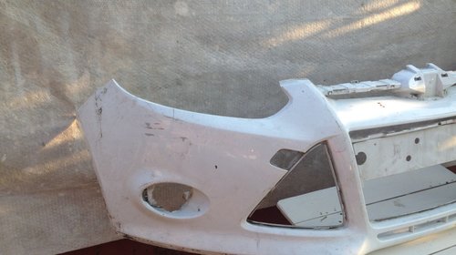 Bara fata Ford Focus mk3, 2010-2014, in stare buna, originala OEM