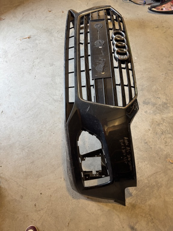 Bara fata + grila Audi A5 B9 8W 2017/2018/2019/2020 cod 8W6807437
