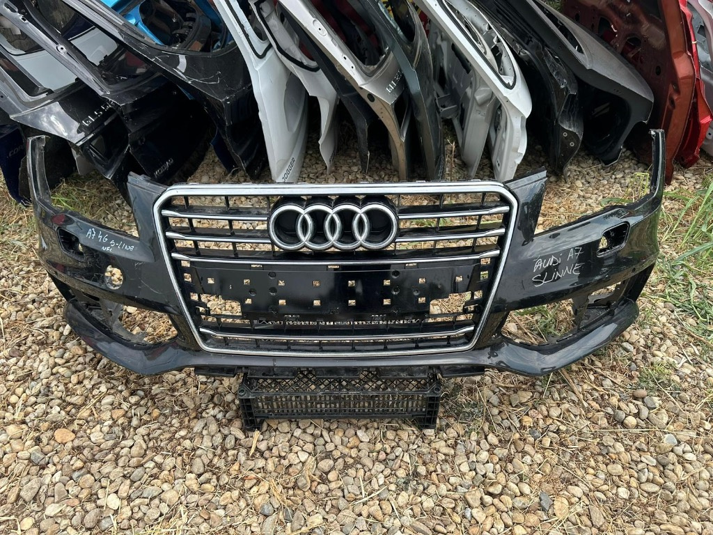 Bara fata + grila centrala Audi A7 4G S-LINE NONFACELIFT 2010/2011/2012/2013/2014 Gauri Pentru Senzori + Spala