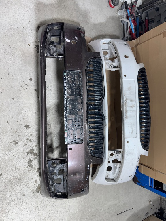 Bara fata + grila centrala Skoda Octavia 3 NFL NONFACELIFT 2013/2014/2015/2016/2017
