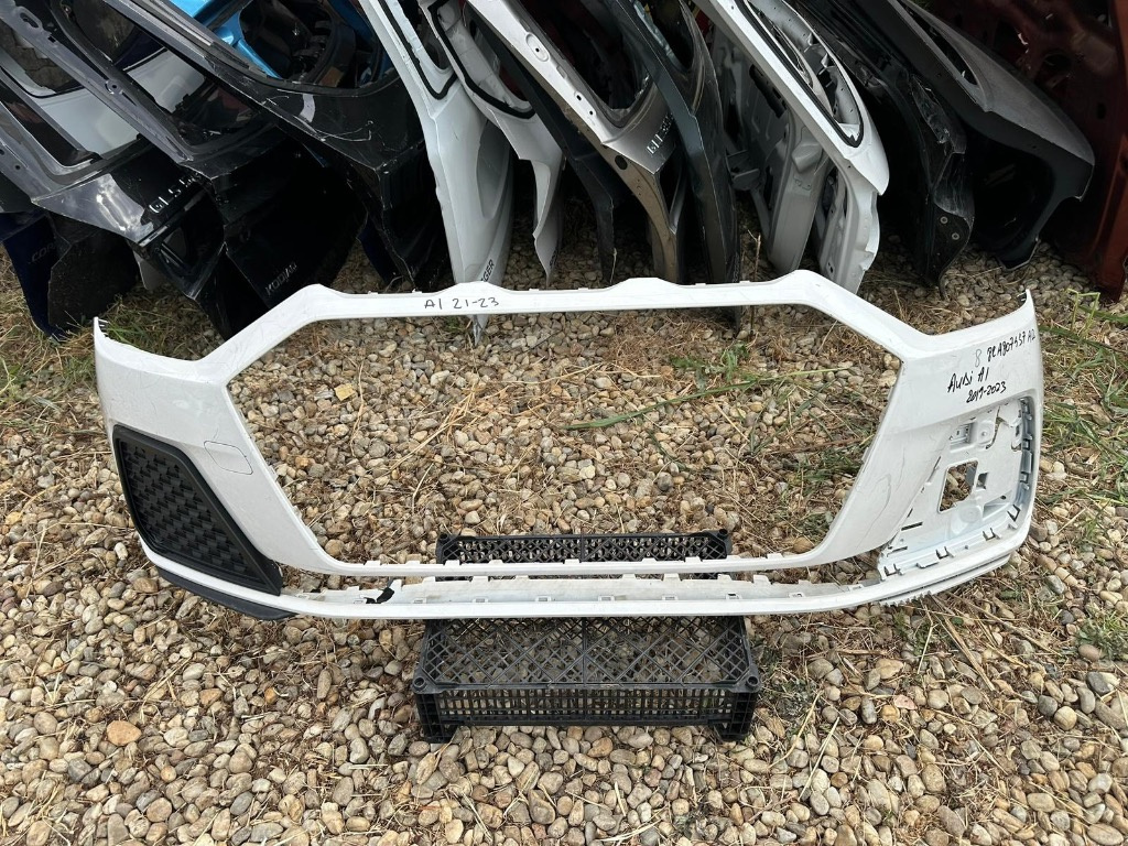 Bara fata + grila proiector Audi A1 GB 2019/2020/2021/2022/2023