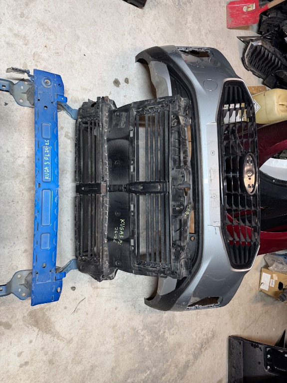 Bara fata + grila / trager / armatura Ford Kuga MK3 Facelift 2024/2025/2026