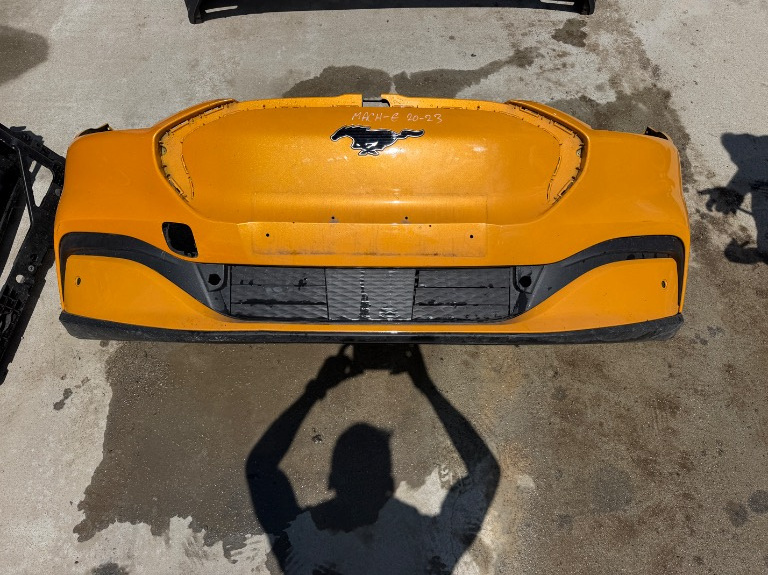 Bara fata + grile Ford Mustang MACH-E Portocalie 2019/2020/2021/2022