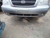 Bara Fata Kia Carnival din 2004