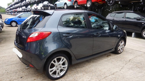 Bara fata Mazda 2 2008 Hatchback 1498 i