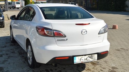 Bara fata Mazda 3 2011 Berlina 2.0i DISI