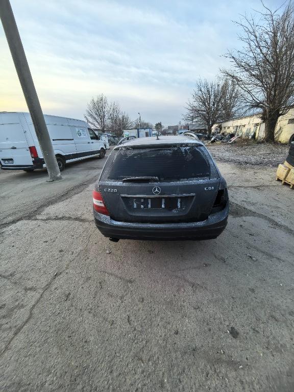 Bara fata Mercedes C-Class W204 2012 Bre