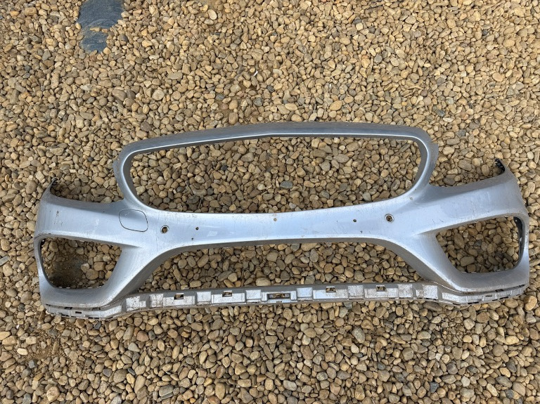 Bara fata Mercedes C-Class W205 Facelift 2018/2019/2020/2021/2022