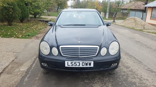 Bara fata Mercedes E-CLASS W211 2004 BERLINA 