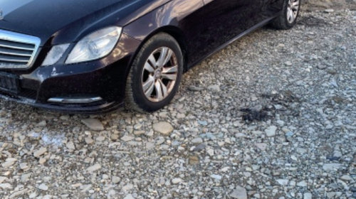 Bara fata Mercedes E-Class W212 2012 Break 2.