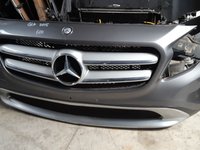 Bara fata Mercedes GLA 2015