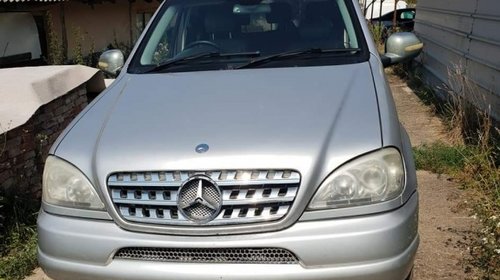 Bara fata Mercedes M-CLASS W163 2001 Hatchbac