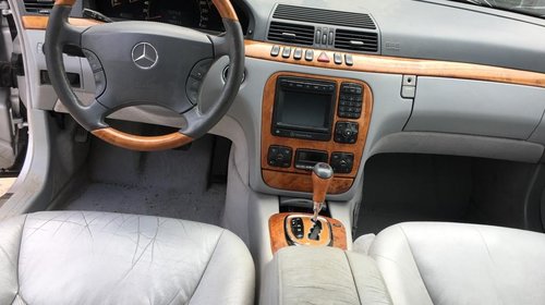 Bara fata Mercedes S-Class W220 2000 limuzina 3.2
