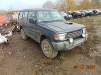 Bara Fata mitsubishi Pajero 2002 SUV Albastru