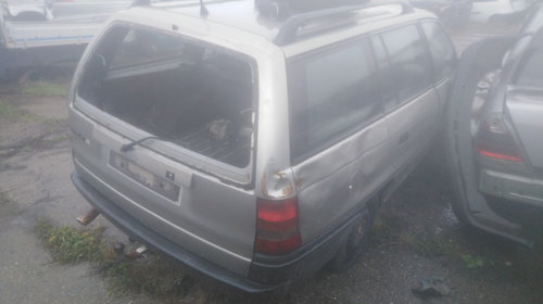 Bara fata Opel Astra F 1996 Combi 1.7 TD