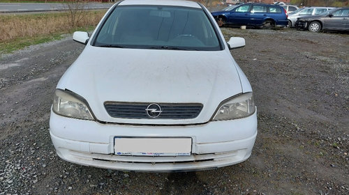 Bara fata Opel Astra G 2008 1.4 Benzina Cod m