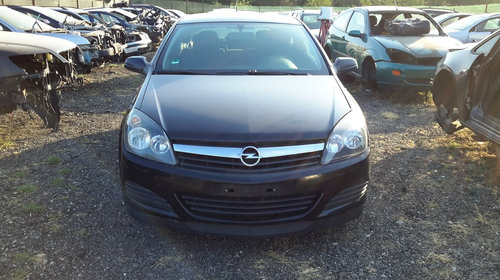 Bara fata Opel Astra H 2005 coupe 1.6